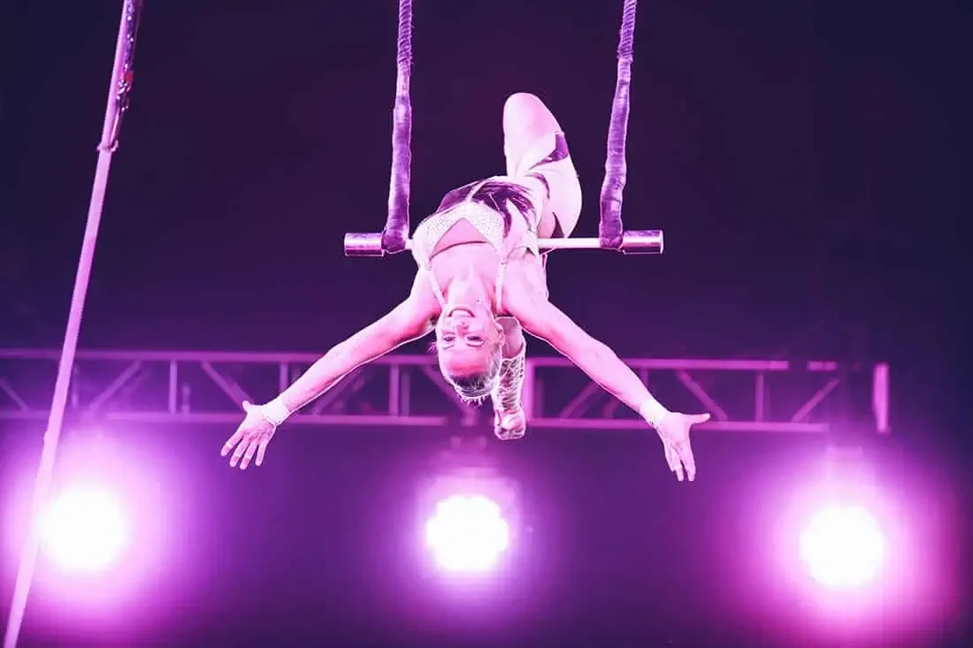 Circus acts at Circus Circus