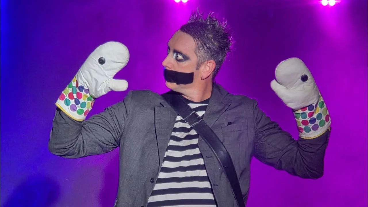 Tape Face