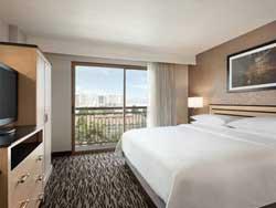 1 King 2 Room Suite With Large Balcony - Non-Smoking