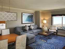1 Bedroom King Suite w/ Accessible Tub and Sofa Bed