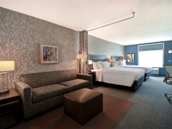 1 King Bed Studio Suite - Non-Smoking
