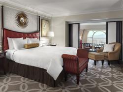 Grand King Suite City View