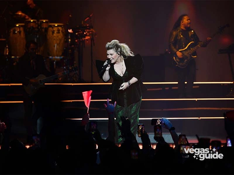 Chemistry: An intimate night with Kelly Clarkson