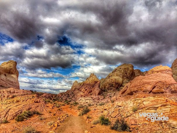 Love Hikes